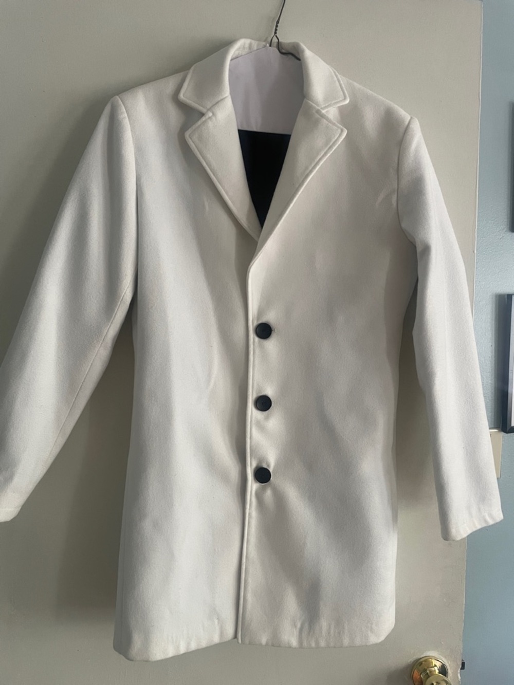 White Single-Breasted Long Coat with Black Buttons